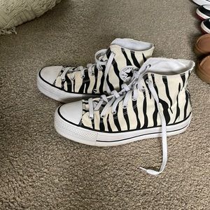 Platform Converse women’s size 9.5. Cute Zebra print.